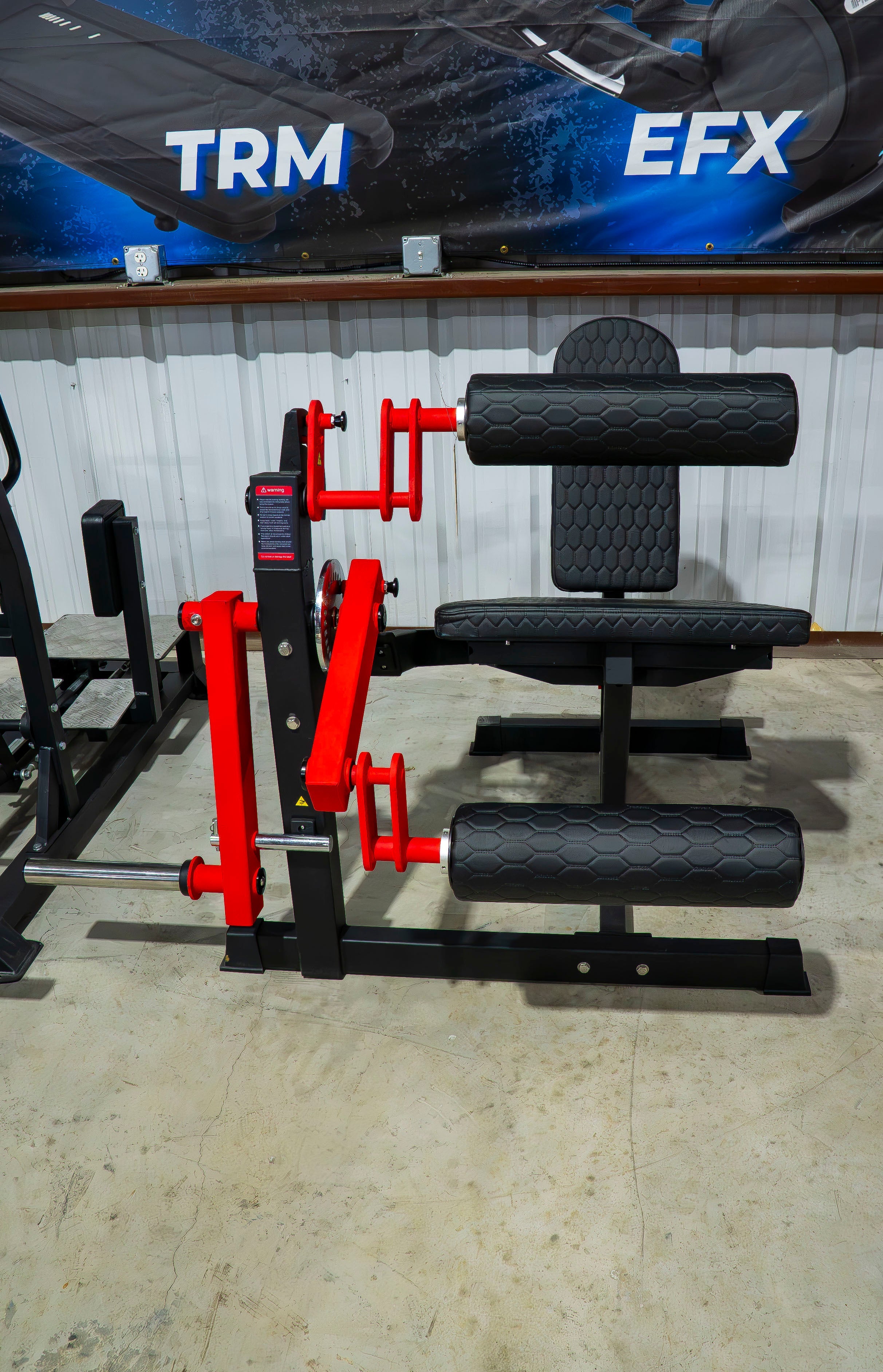 BUILD Plate Loaded Seated Leg Extension / Leg Curl (New)