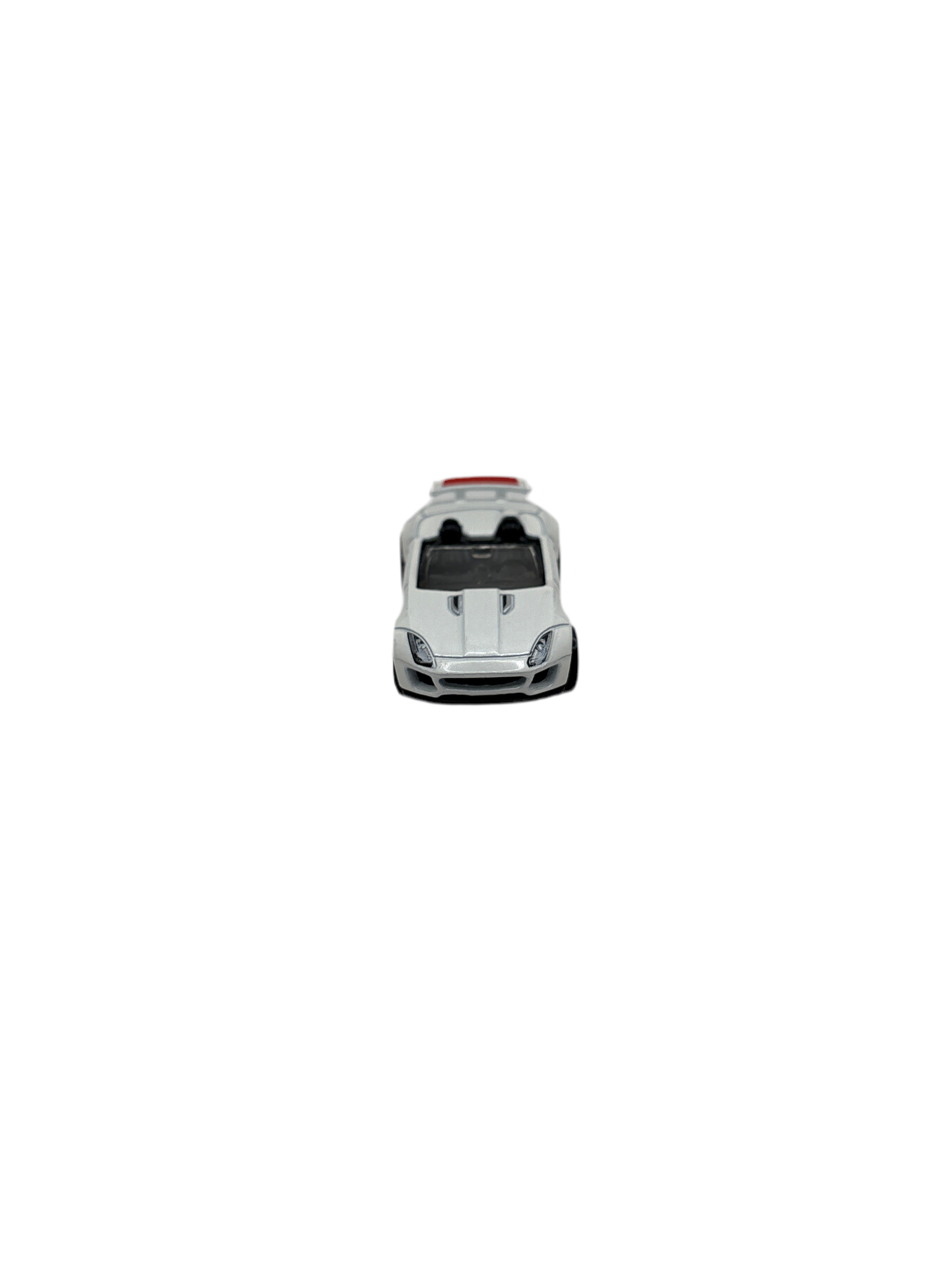 Hot Wheels 15 Jaguar F-Type Project 7 Diecast white