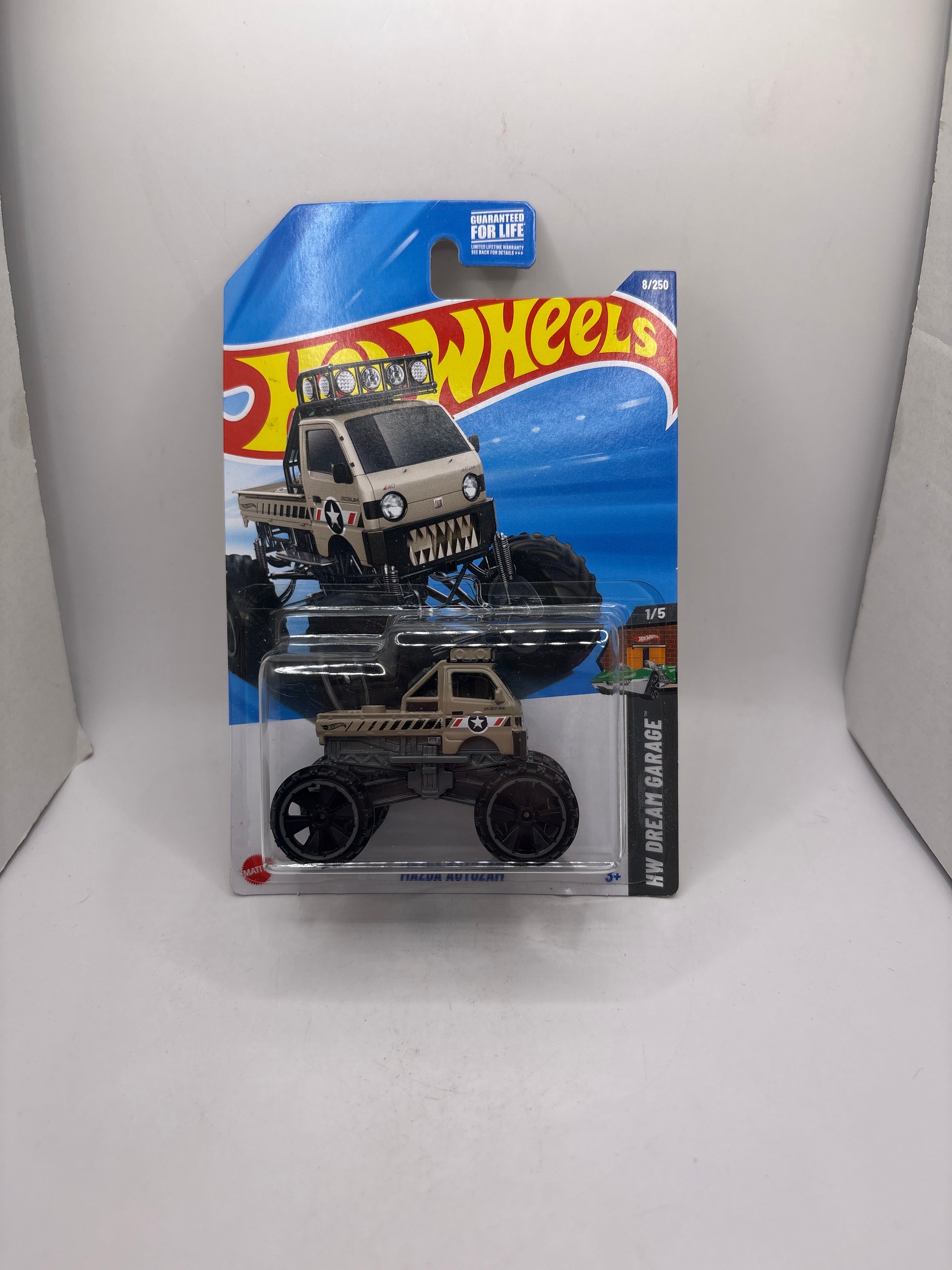 Hot Wheels Mazda Autozam Diecast beige