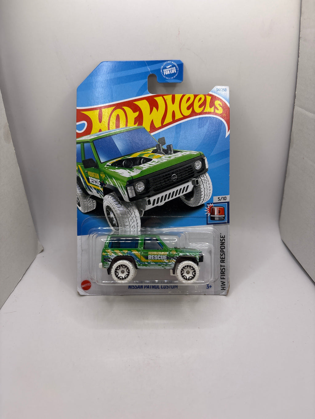 Hot Wheels Nissan Patrol Custom Diecast green