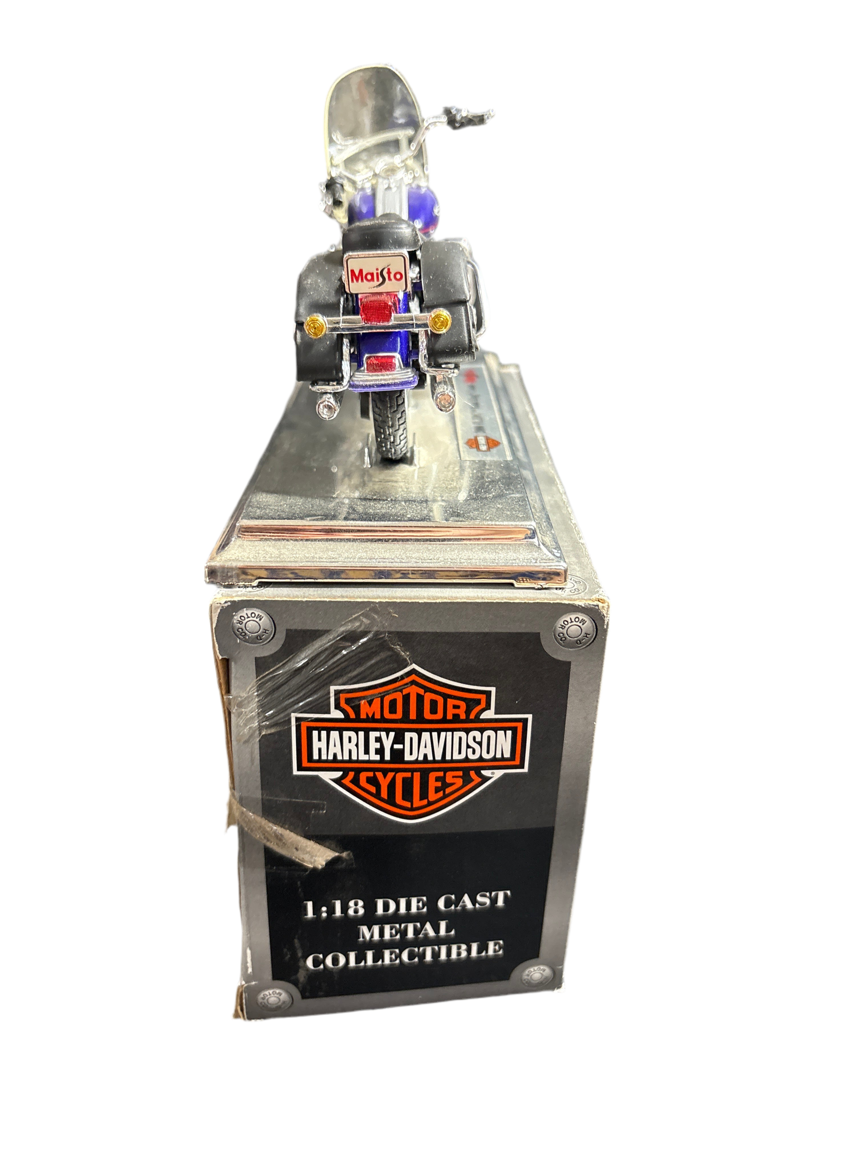 Maisto 2000 FLHRC Road King Classic Diecast