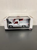 M2 1993 Chevrolet C1500 SS 454 Diecast white