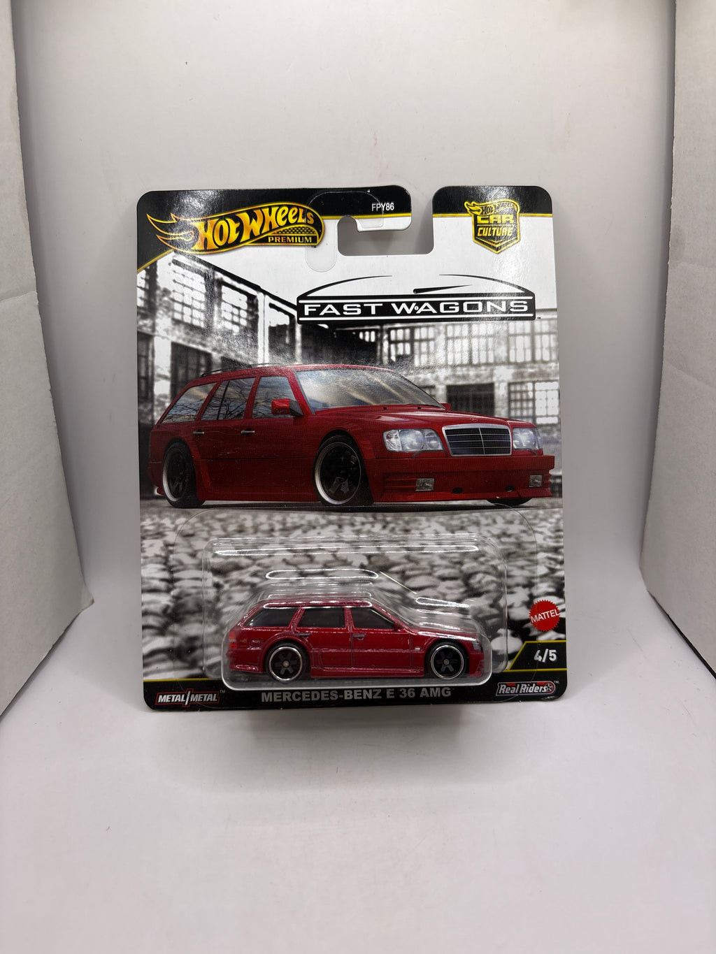 Hot Wheels Mercedes-Benz E 36 AMG Diecast red