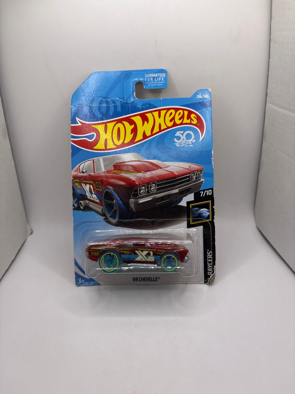 Hot Wheels 69 Chevelle Diecast red