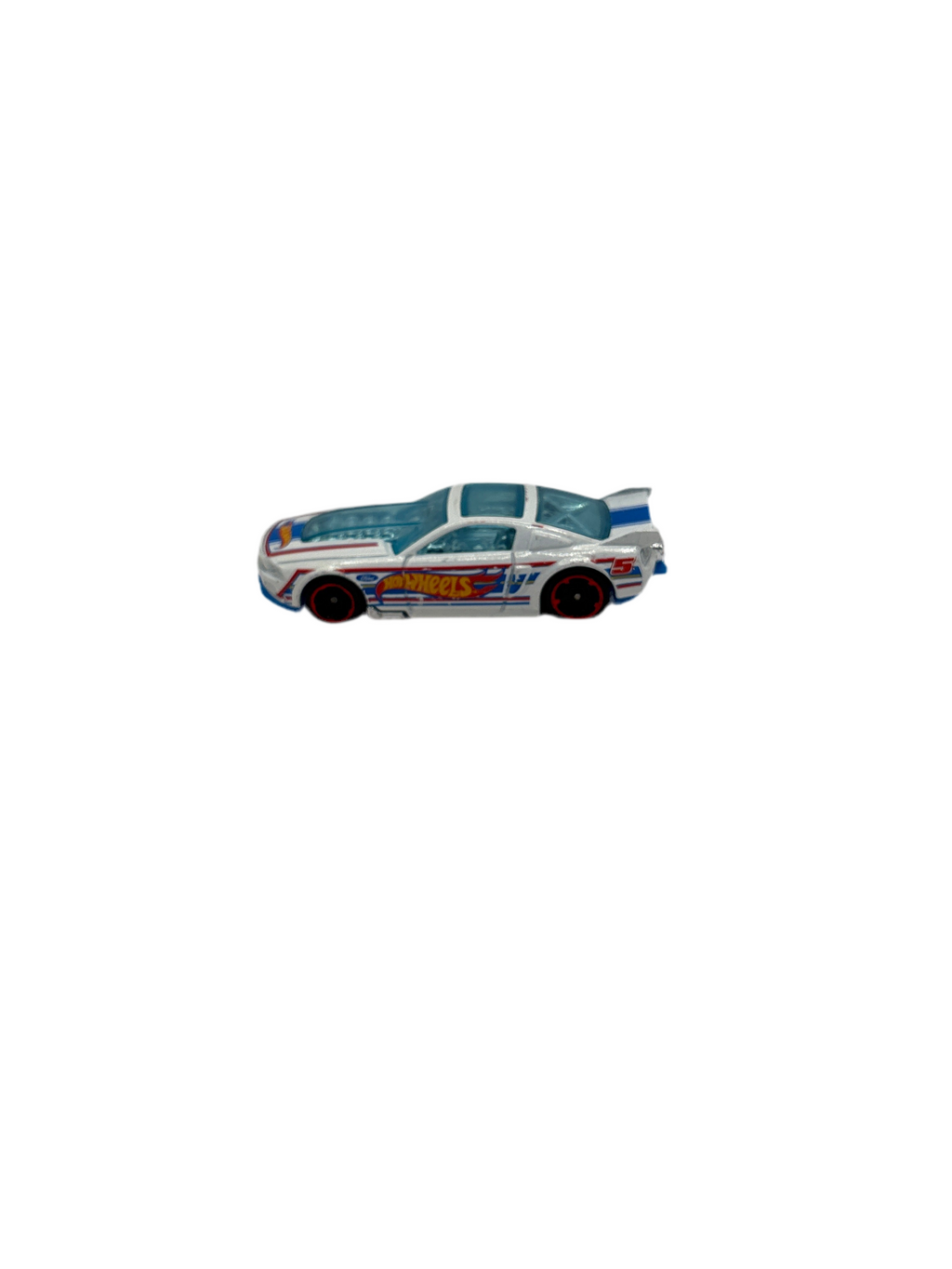 Hot Wheels 13 Ford Mustang GT Diecast white