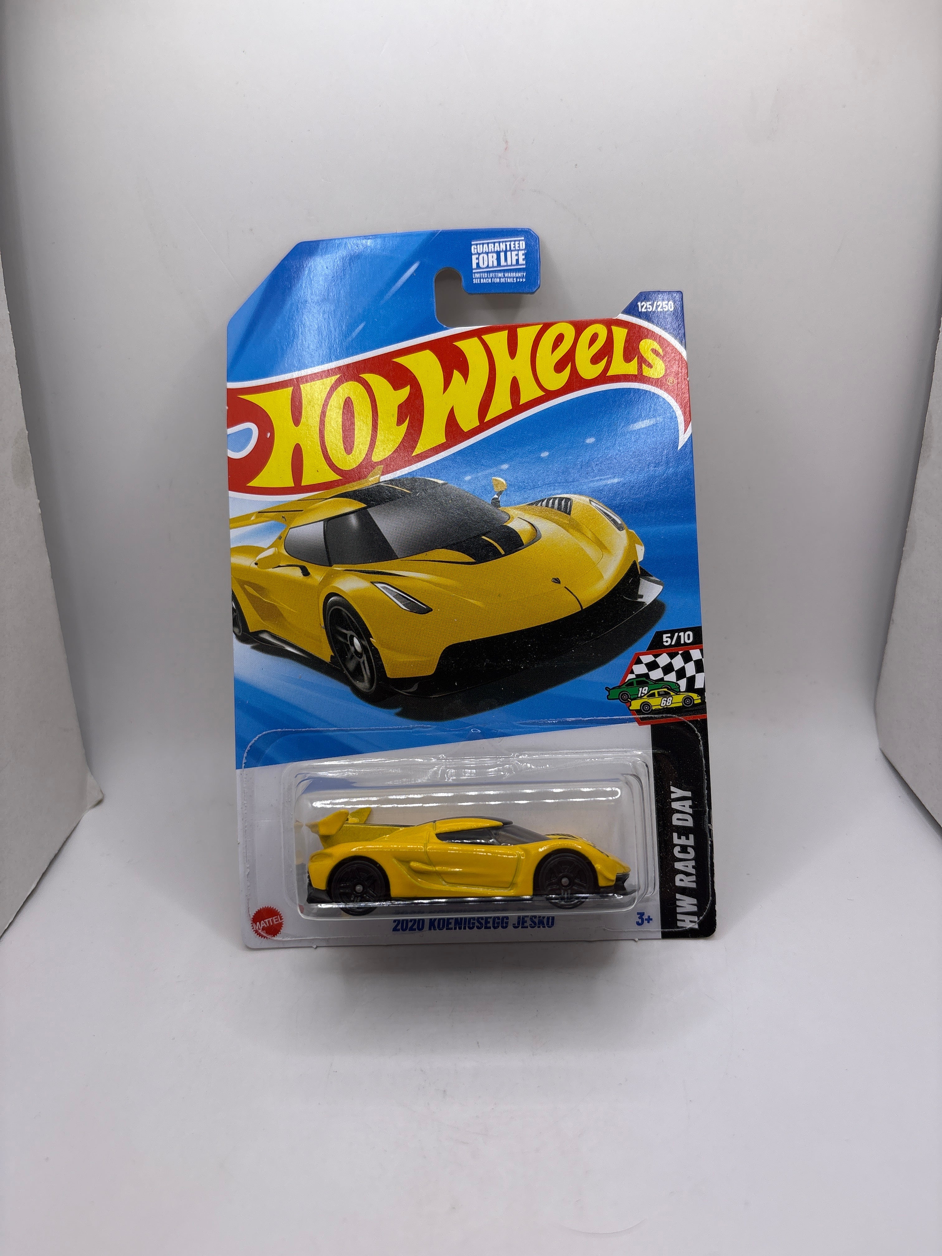 Hot Wheels 2020 Koenigsegg Jesko Diecast yellow