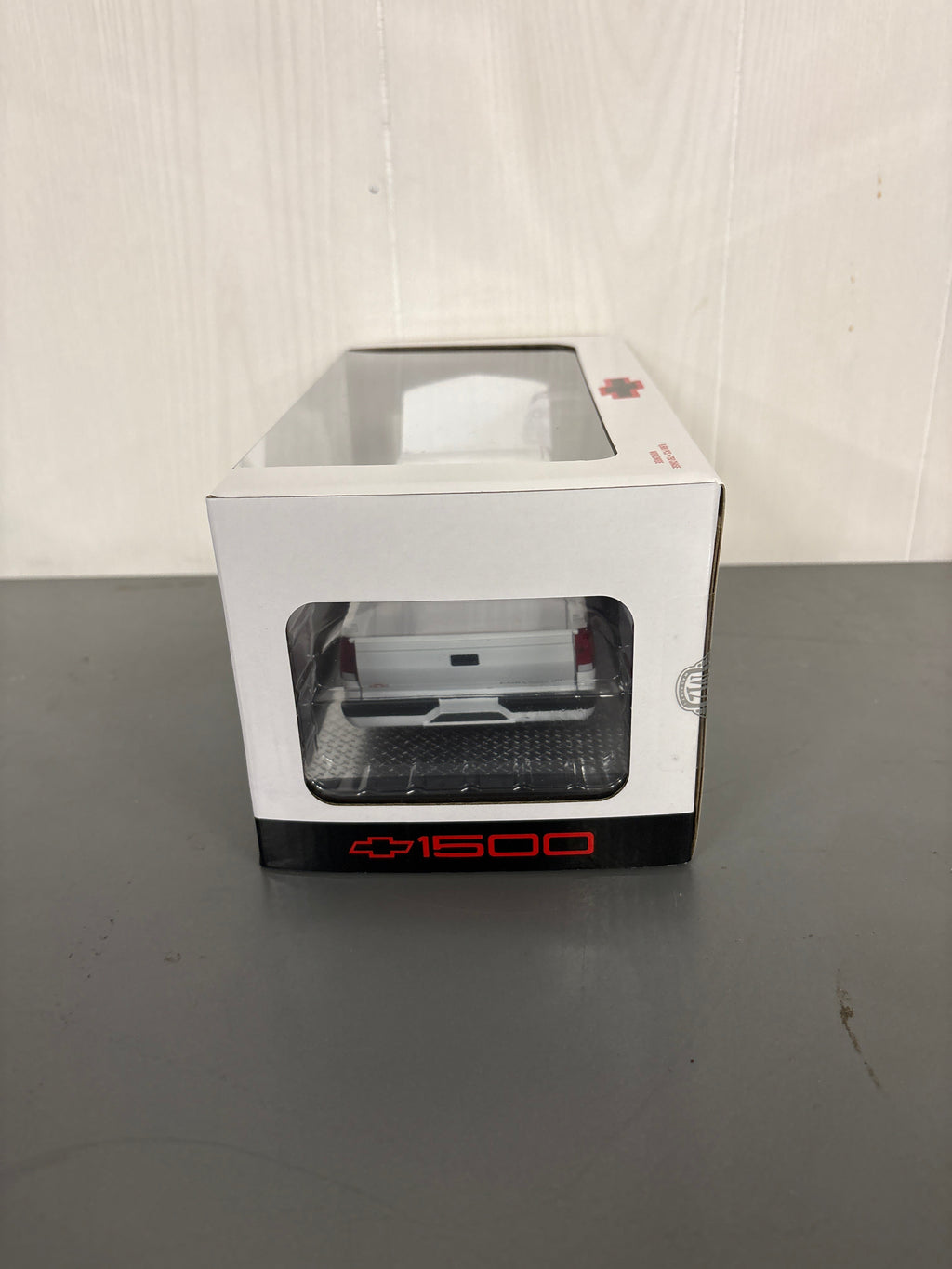 M2 1993 Chevrolet C1500 SS 454 Diecast white