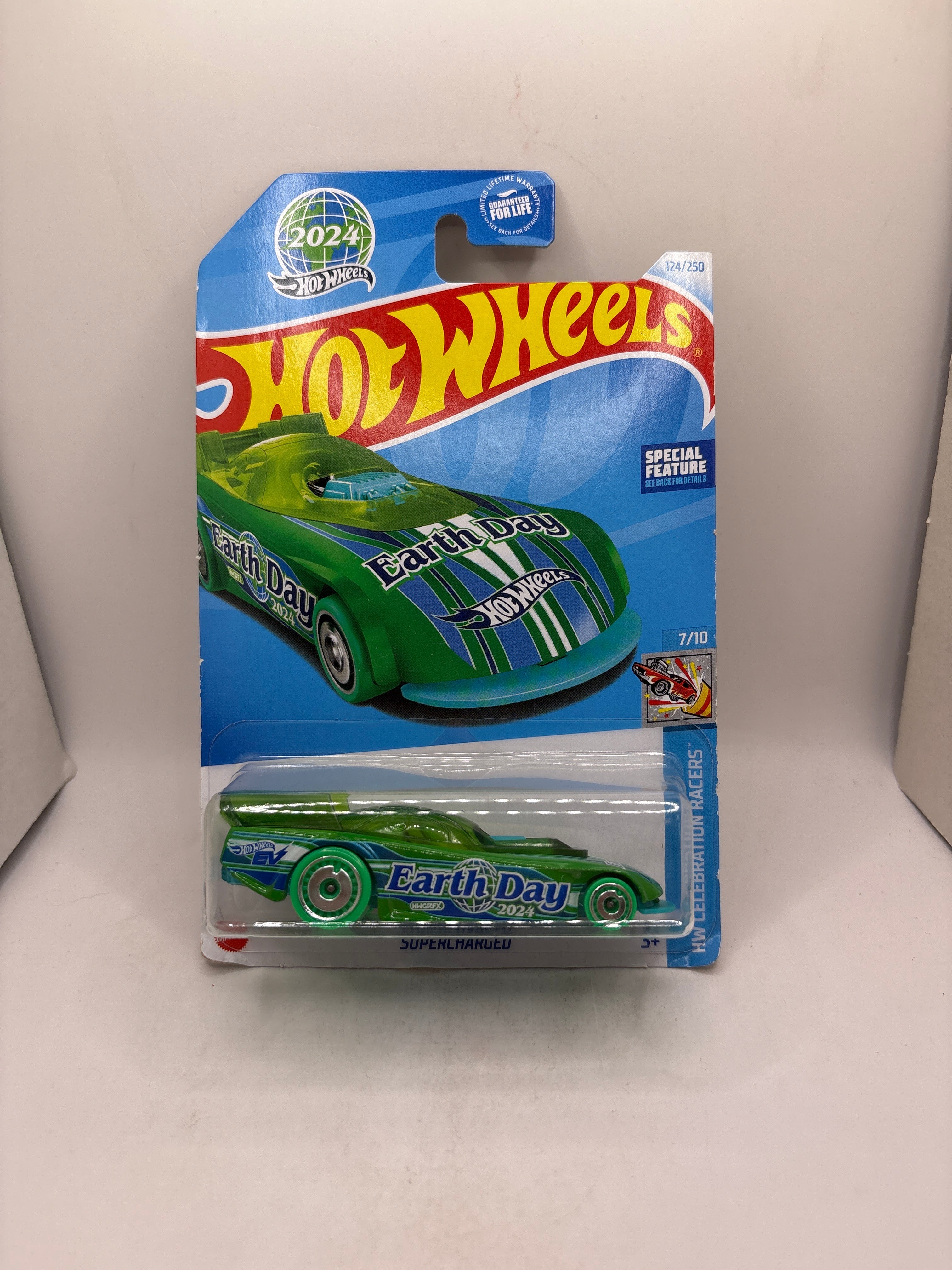 Hot Wheels Supercharged Diecast green