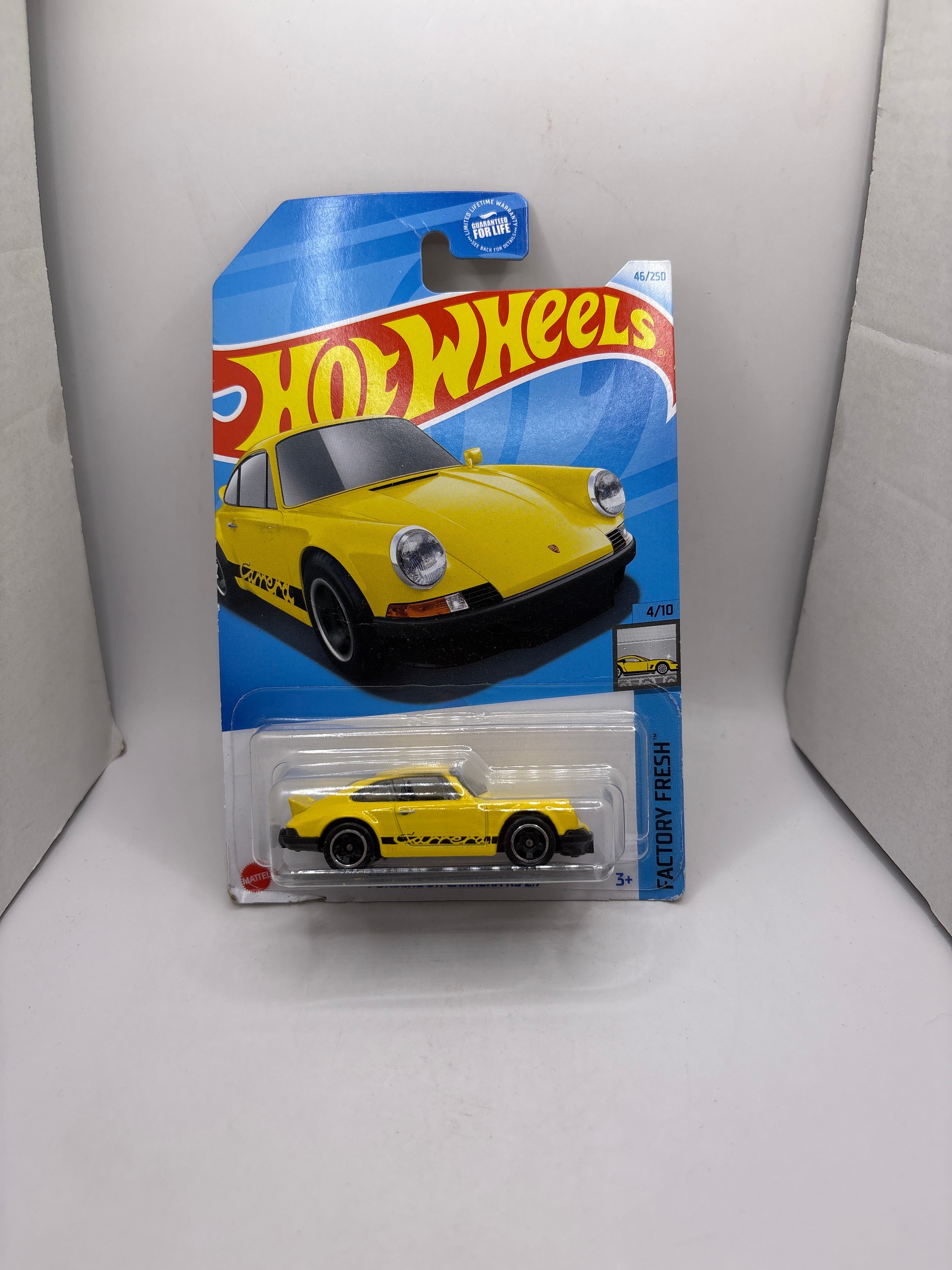 Hot Wheels Porsche 911 Carrera RS 2.7 Diecast yellow