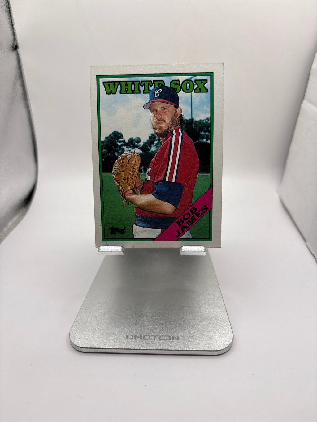 Topps Bob James