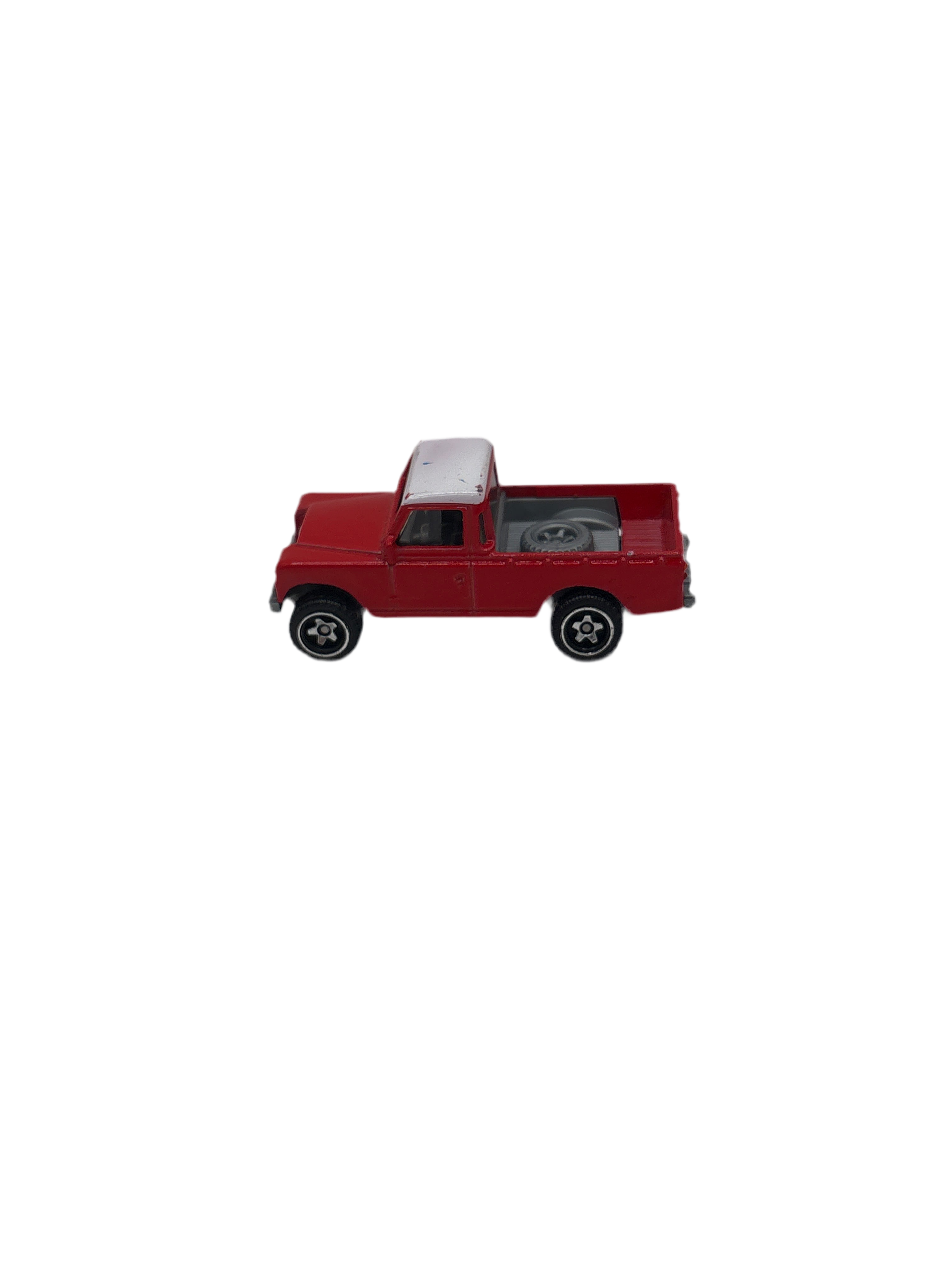 Hot Wheels Land Rover Series III Pickup Diecast red