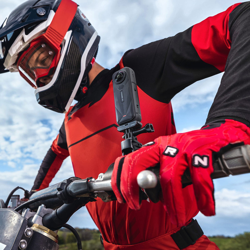 Insta360 X5 Motorcycle Bundle – 8K 360° Camera Kit for Riders